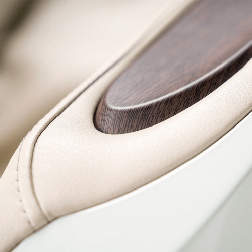 Массажное кресло Ergonova Phantom X Beige